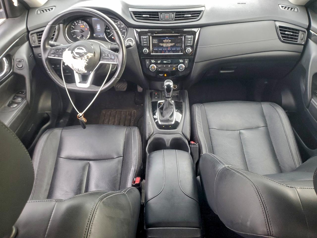 Nissan Rogue S Image 5