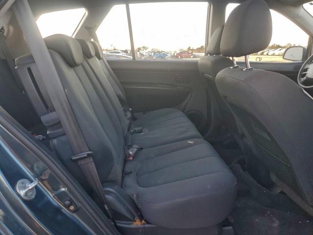Kia Rondo Base Image 9