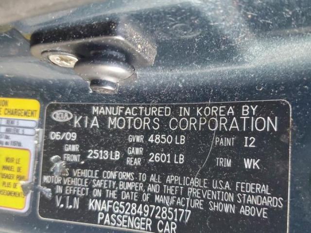 Kia Rondo Base Image 7