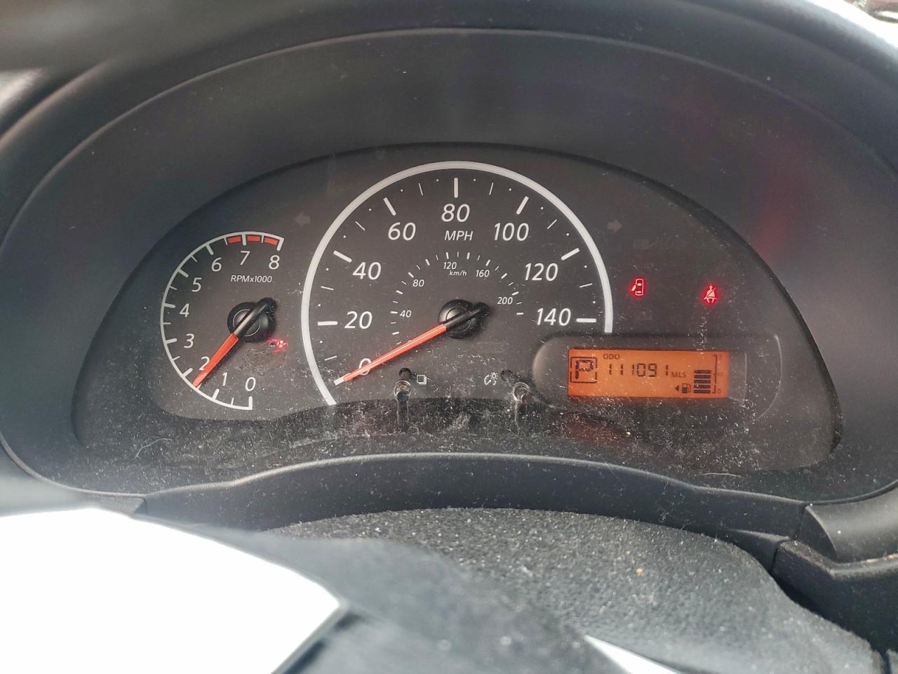 Nissan Versa S Image 10