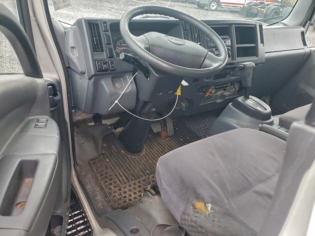 Isuzu Npr Hd Image 11