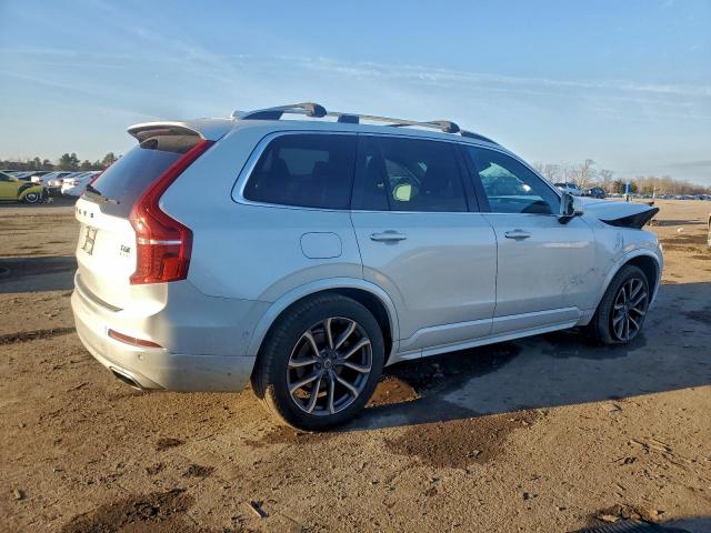 Volvo XC90 T6 Image 3