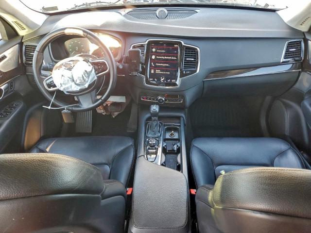 Volvo XC90 T6 Image 9