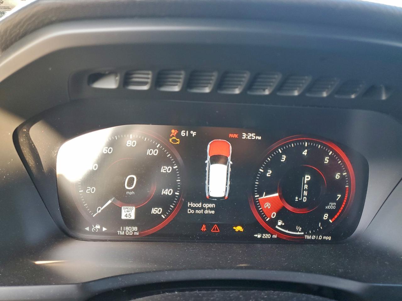 Volvo XC90 T6 Image 6