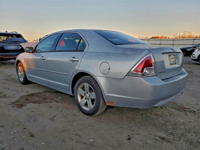 Ford Fusion Se Image 4