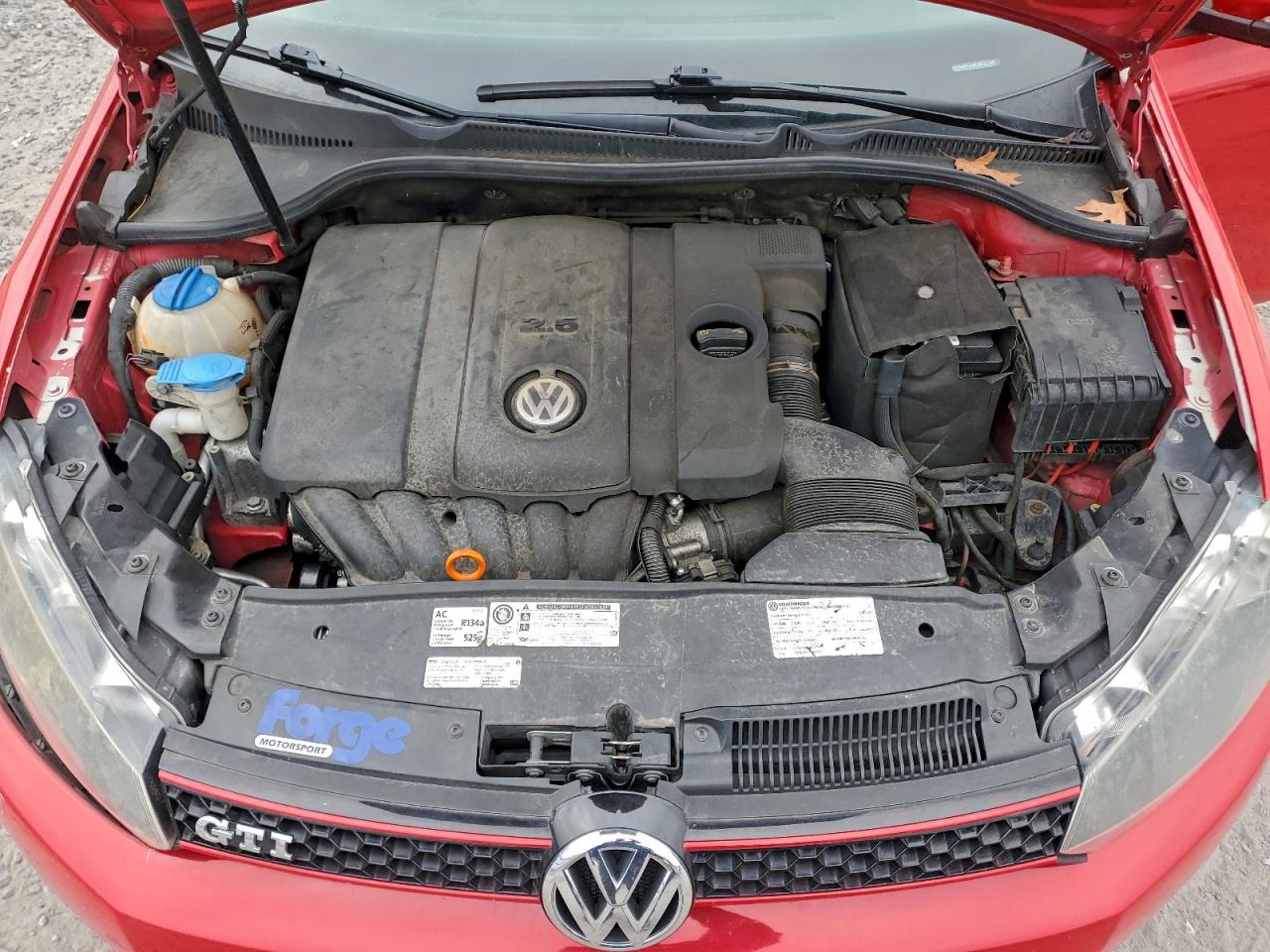 Volkswagen Golf Image 12
