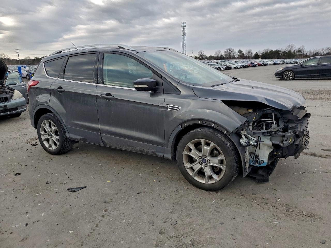 Ford Escape Titanium Image 8