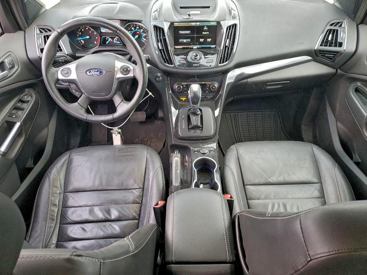 Ford Escape Titanium Image 4