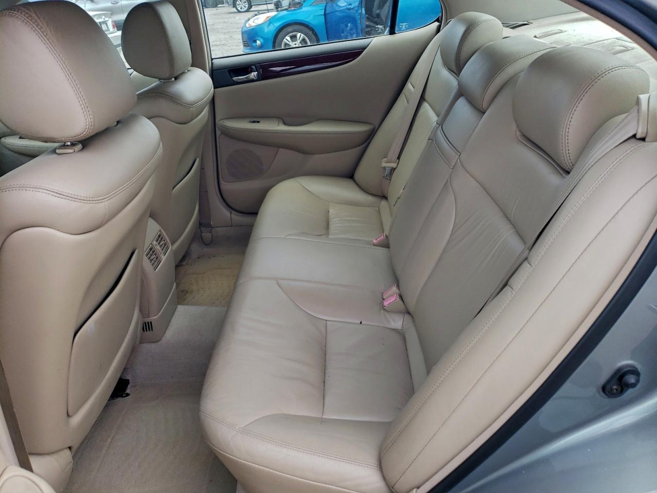 Lexus Es 300 Image 8