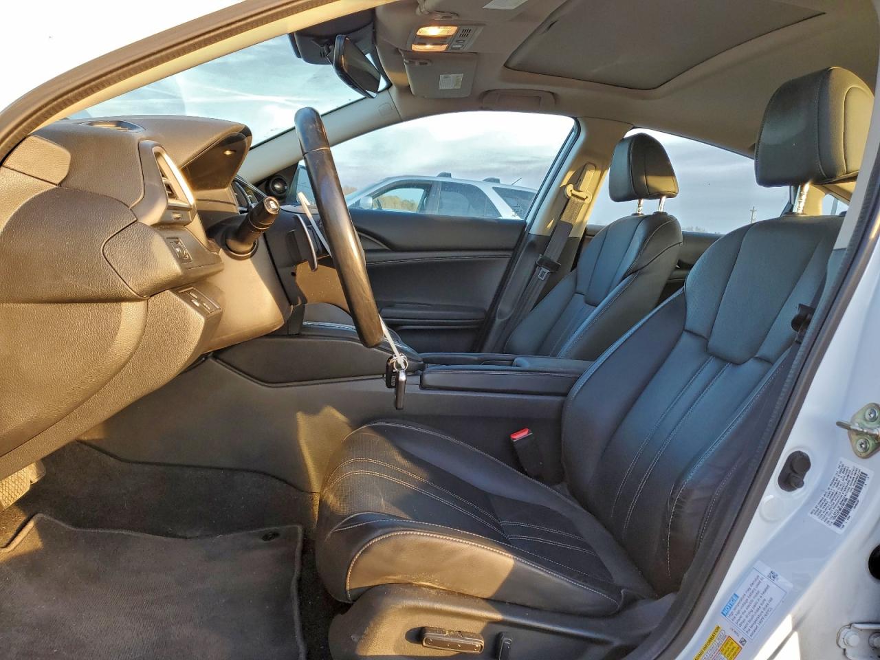 Honda Insight Touring Image 3