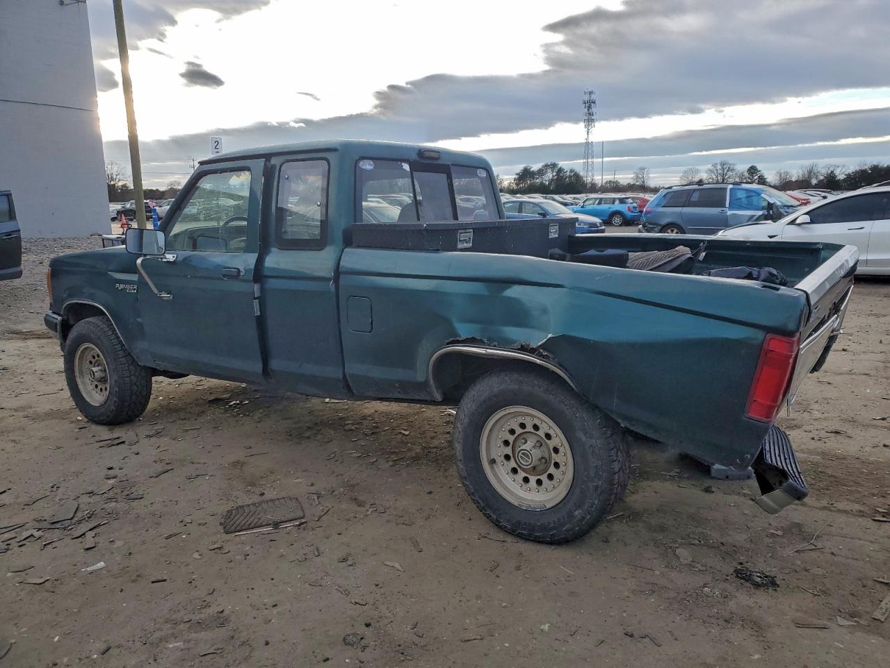 Ford Ranger Super Cab Image 2