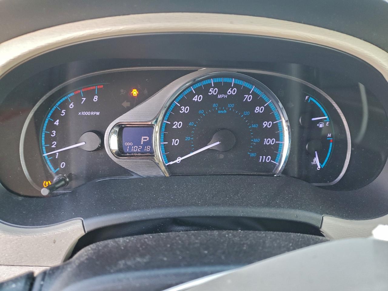 Toyota Sienna Xle Image 4