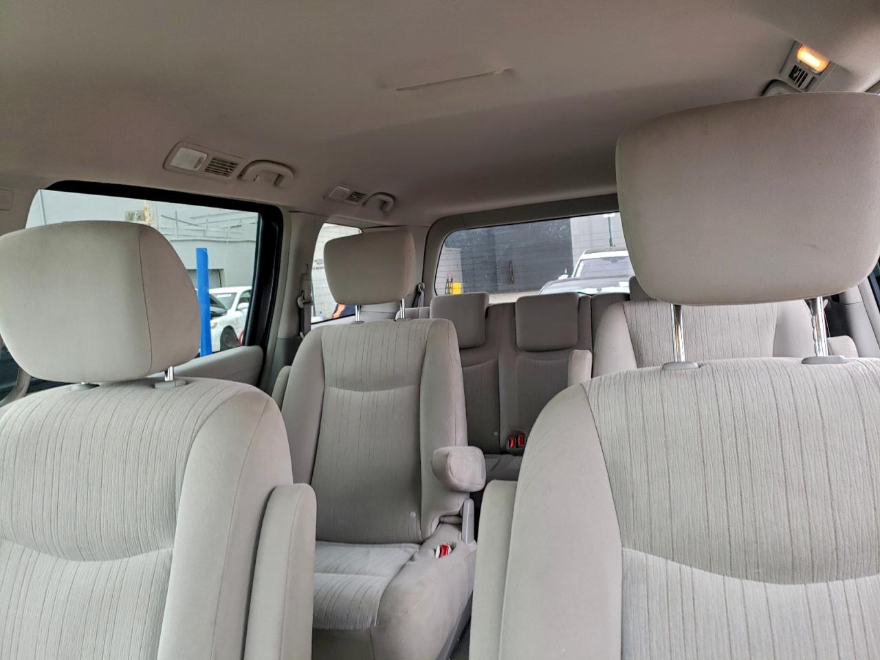 Nissan Quest S Image 5