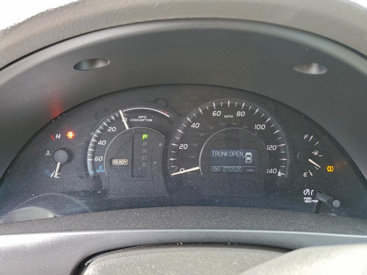 Toyota Camry Hybrid Image 9