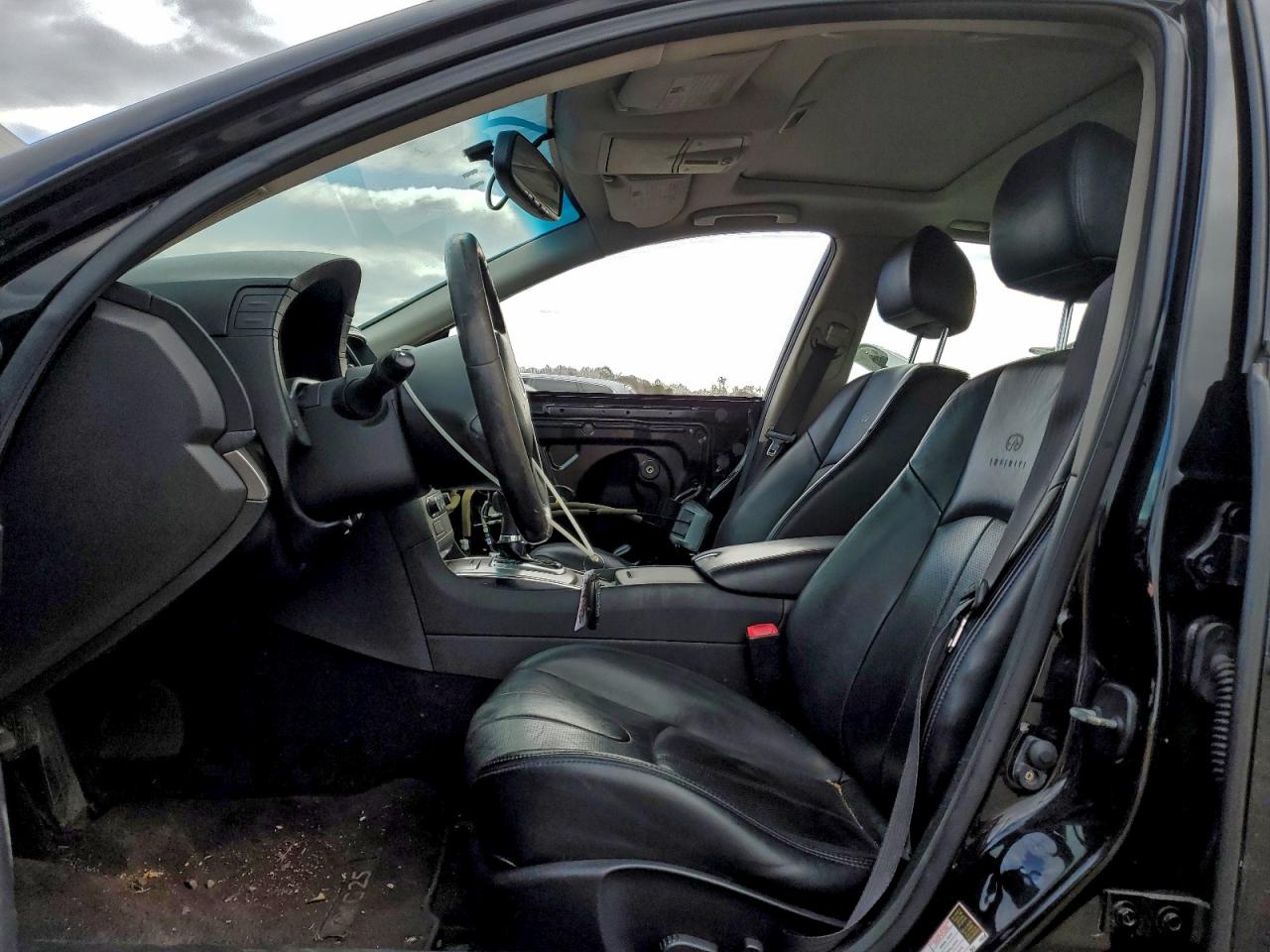 INFINITI G25 Image 4