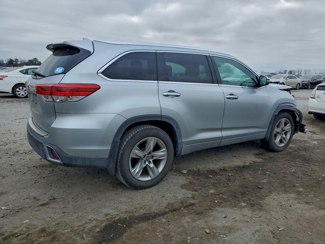 Toyota Highlander Limited Image 5