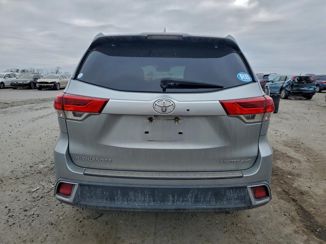 Toyota Highlander Limited Image 9