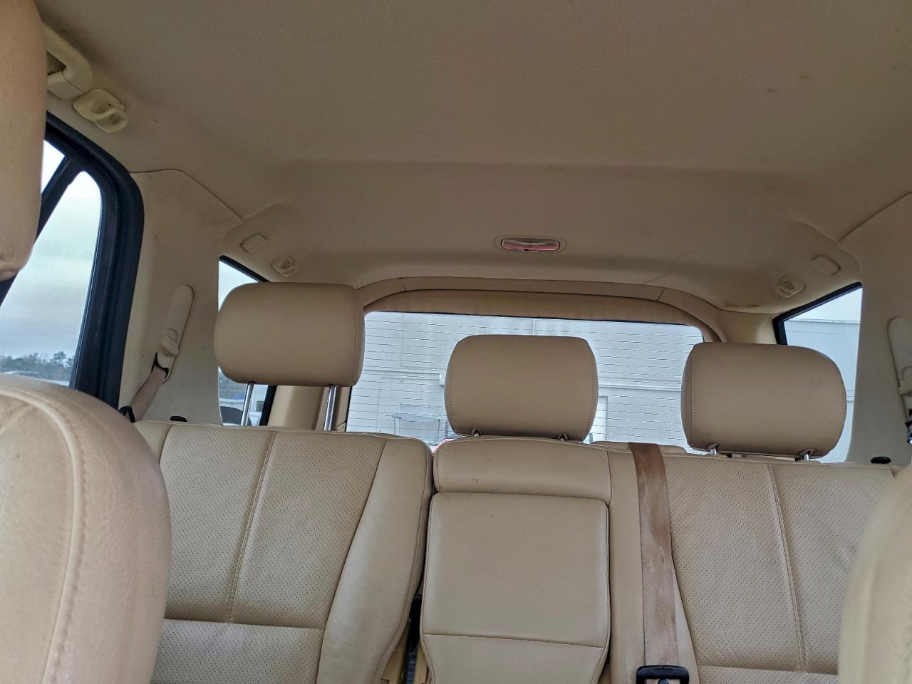 Mercedes-Benz M-Class 320 Image 3