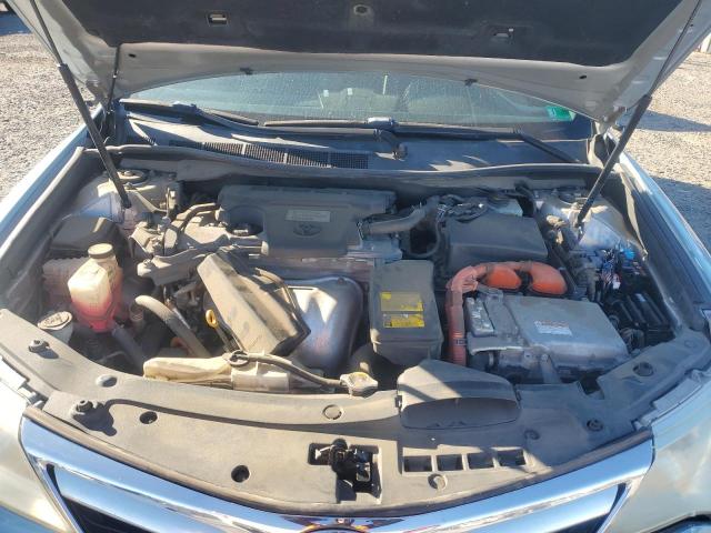 Toyota Camry Hybrid Image 5