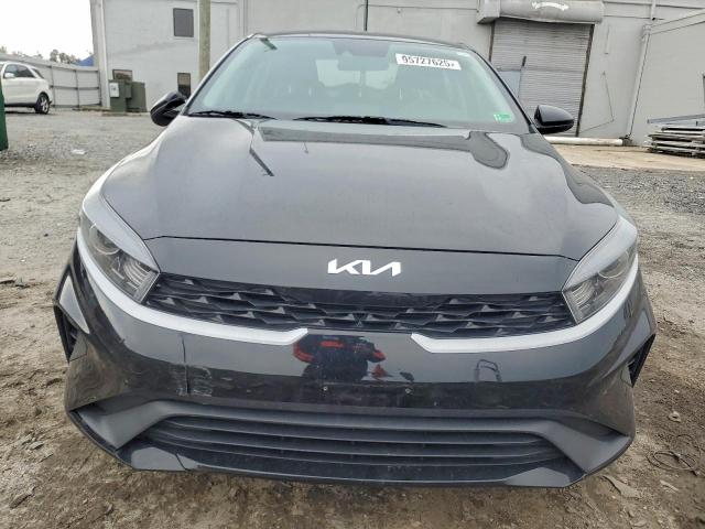 Kia Forte Lx Image 2