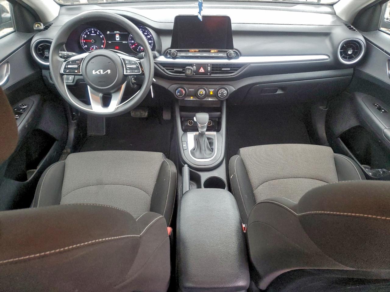 Kia Forte Lx Image 11