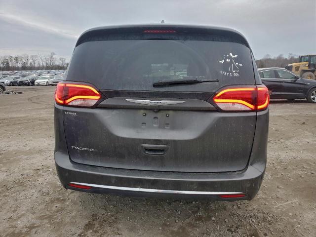 Chrysler Pacifica Touring L Image 7