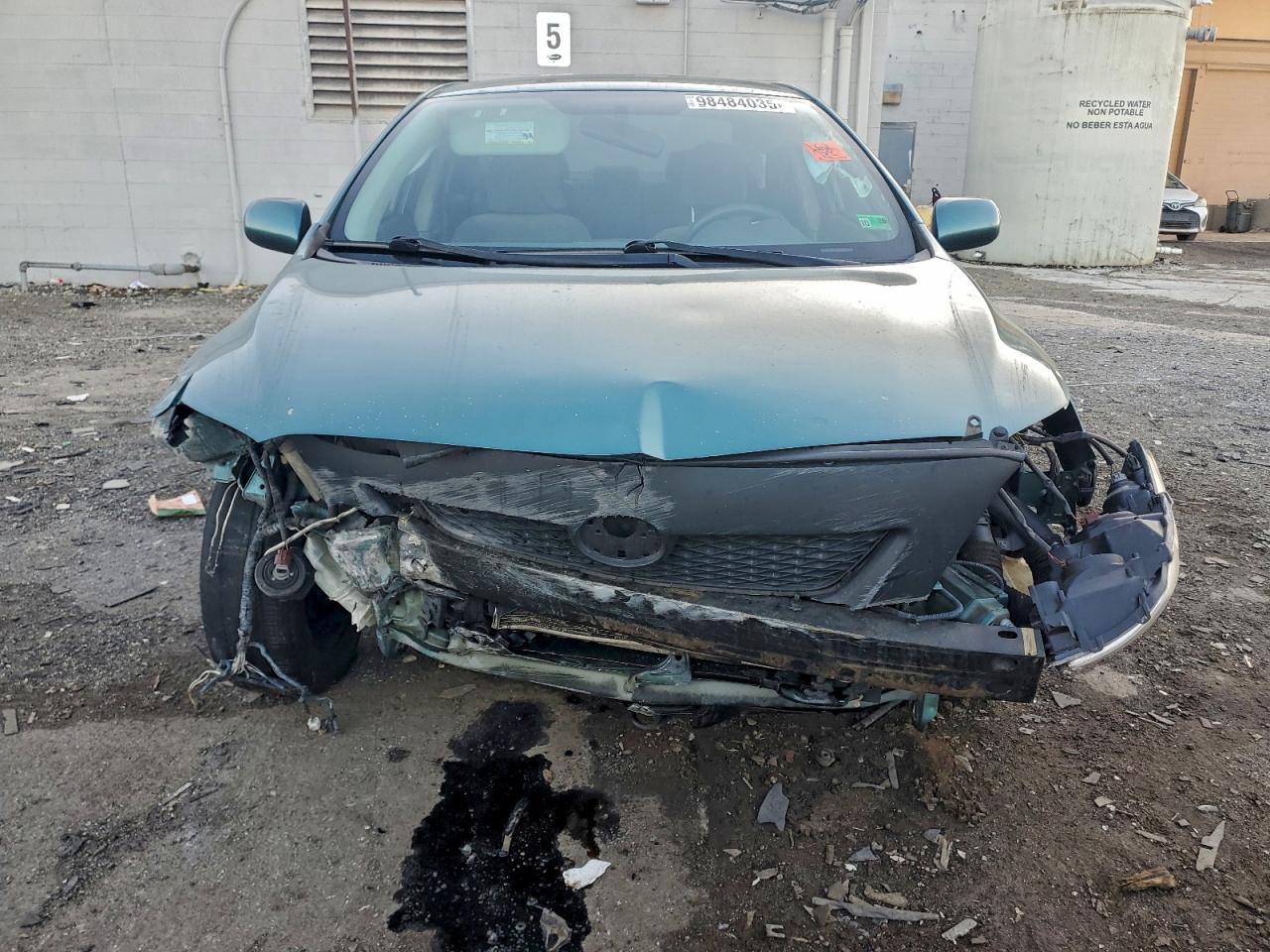 Toyota Corolla Base Image 10