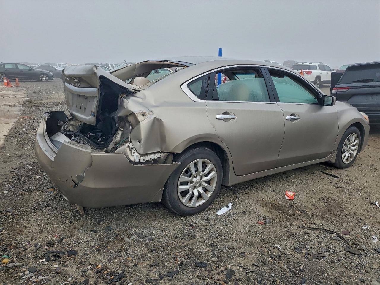 Nissan Altima 2.5 Image 2