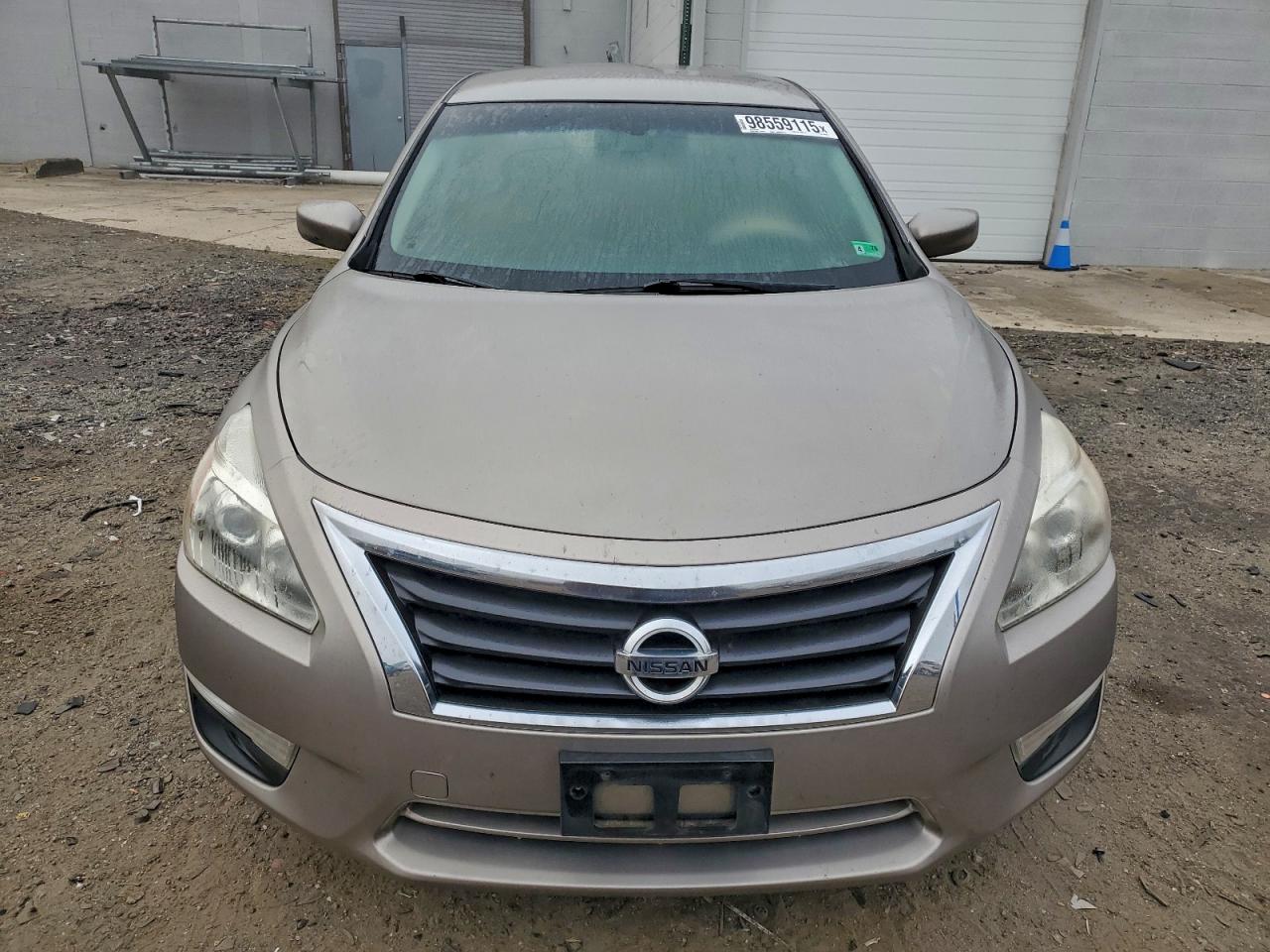 Nissan Altima 2.5 Image 4