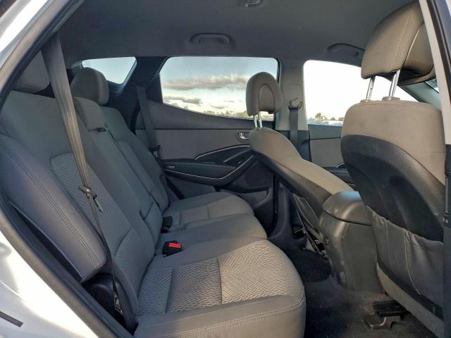 Hyundai SANTA FE Image 12