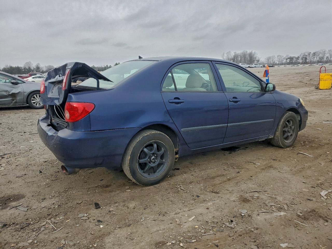 Toyota Corolla Ce Image 10