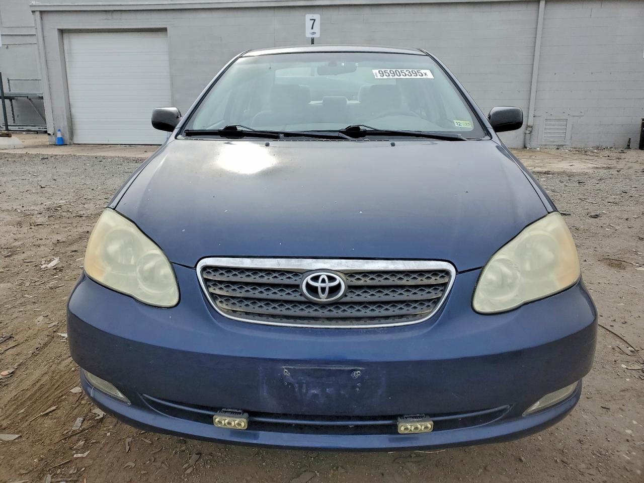 Toyota Corolla Ce Image 7
