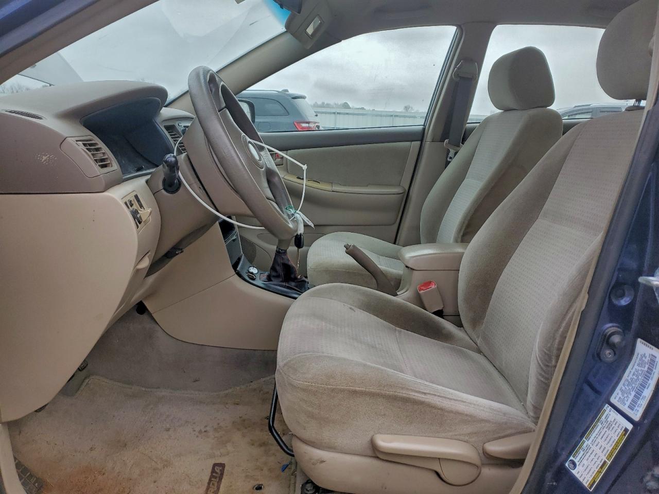 Toyota Corolla Ce Image 3