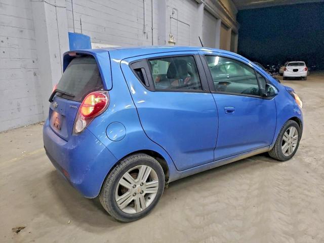 Chevrolet Spark 1lt Image 10