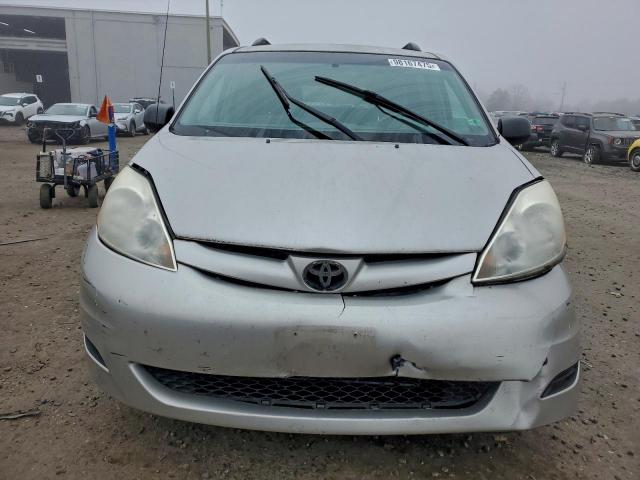 Toyota Sienna Ce Image 6