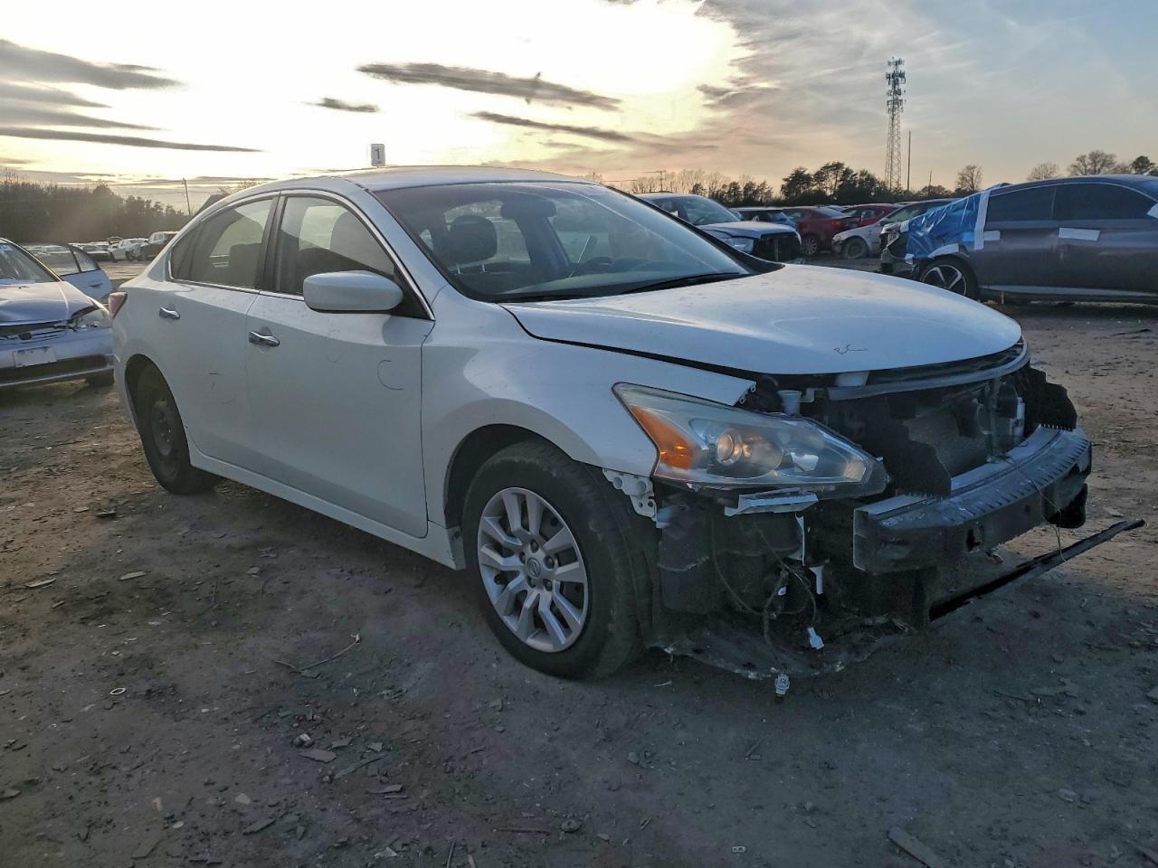 Nissan Altima 2.5 Image 6