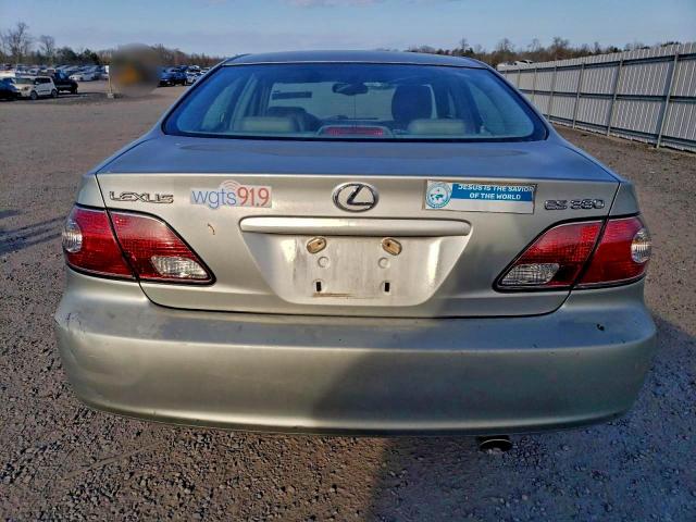 Lexus Es 330 Image 12