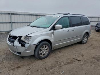  Salvage Chrysler Minivan