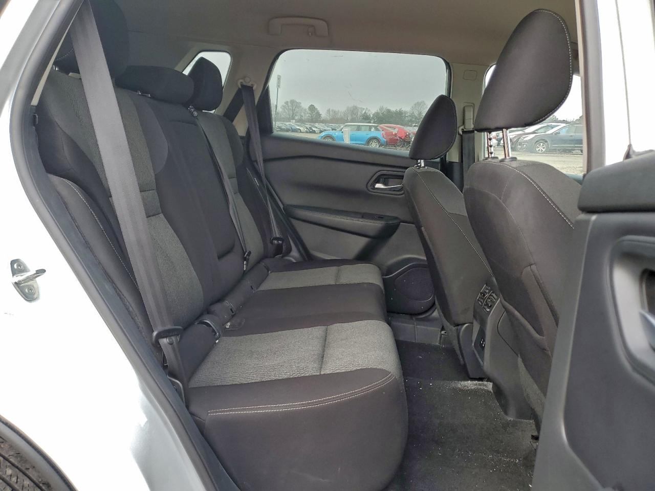 Nissan Rogue Sv Image 12