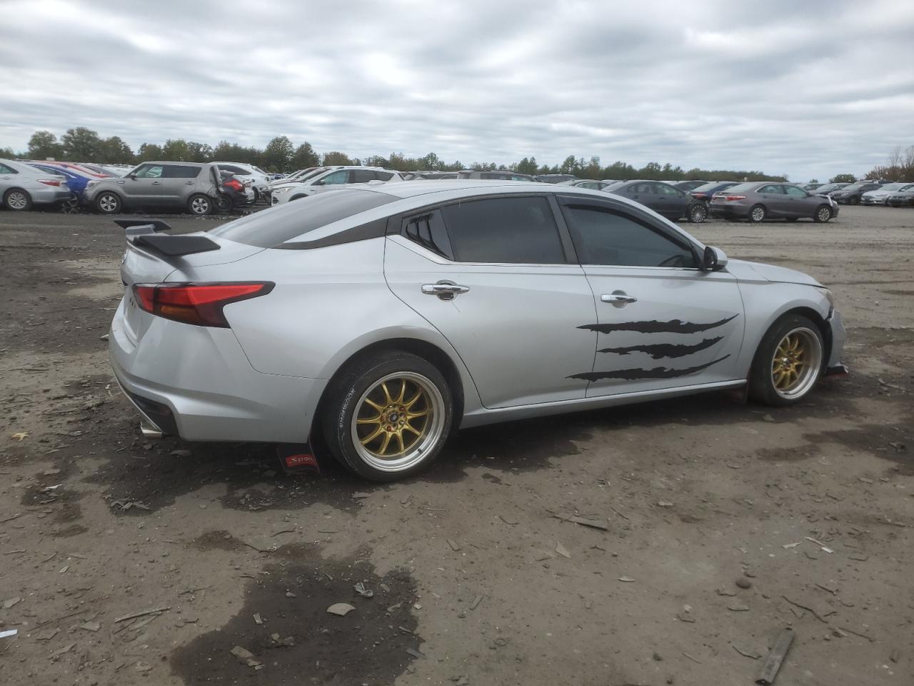 Nissan Altima S Image 3