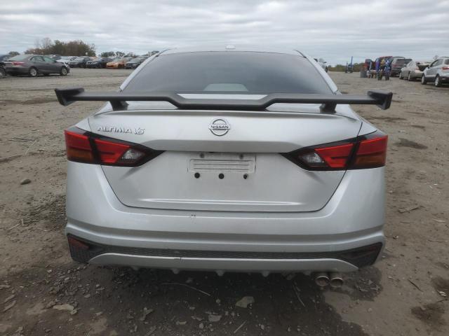 Nissan Altima S Image 12