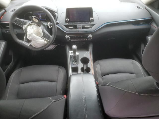 Nissan Altima S Image 10