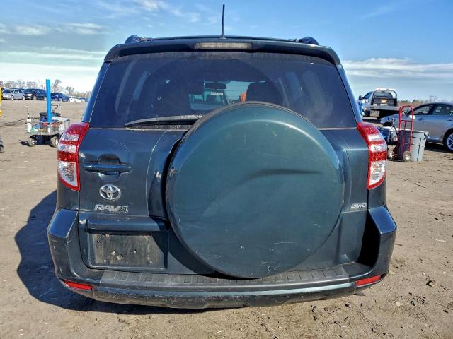 Toyota RAV4 Image 12