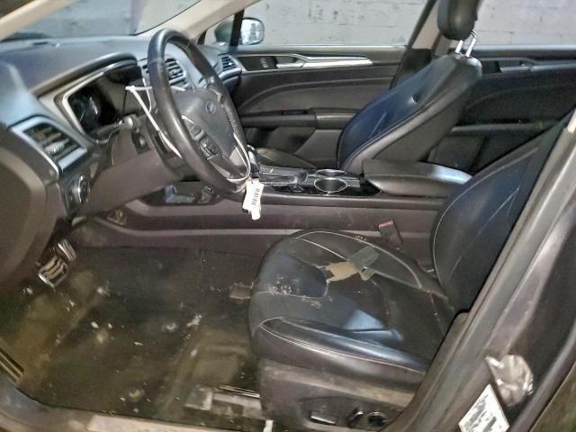 Ford Fusion Titanium Image 11