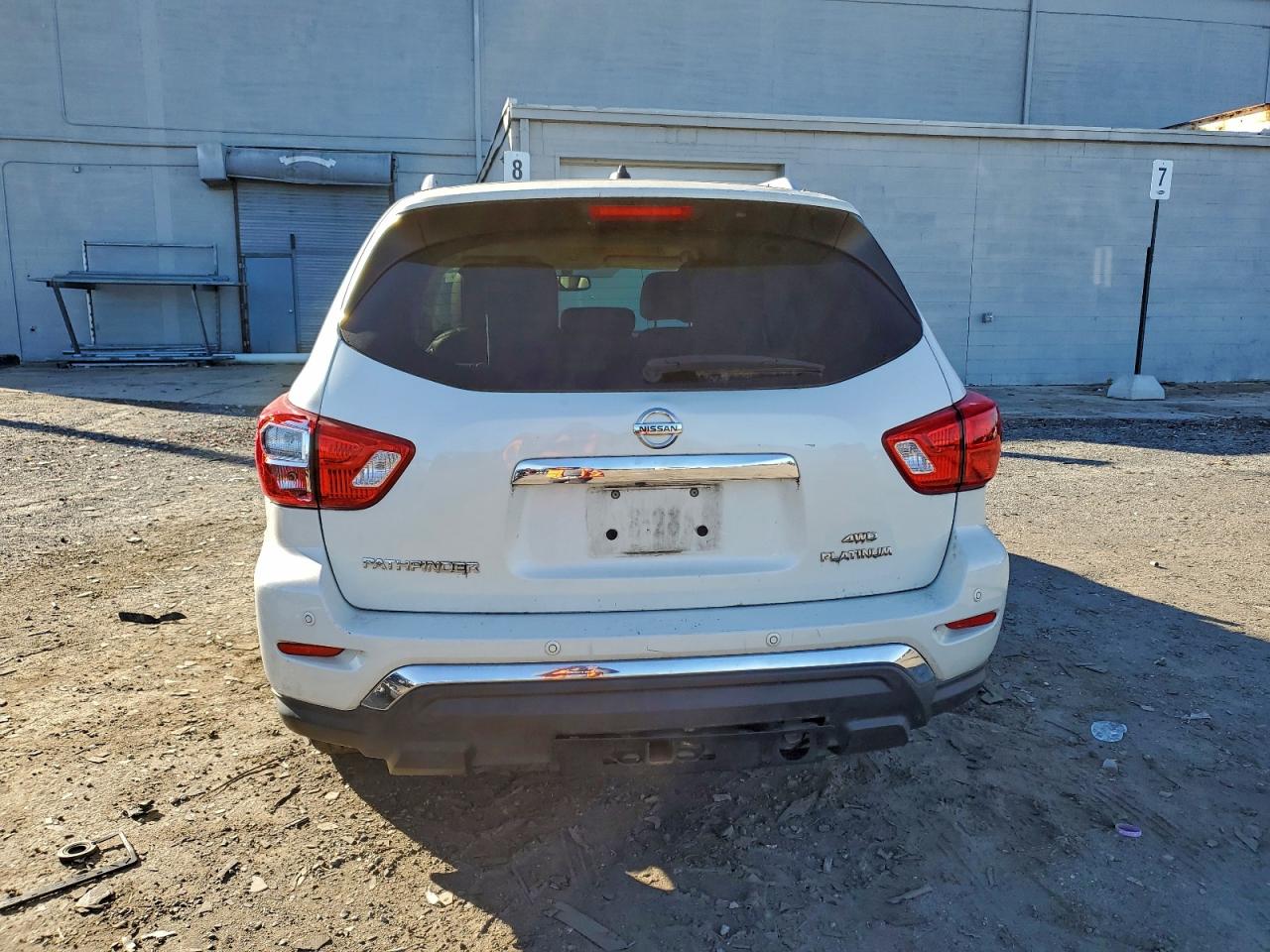 Nissan Pathfinder S Image 11