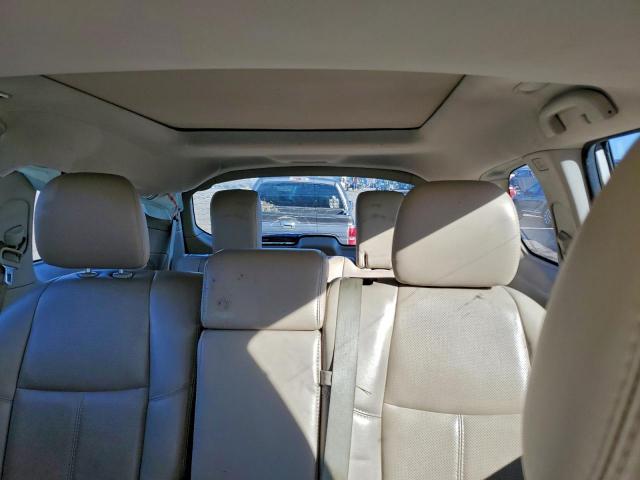 Nissan Pathfinder S Image 10