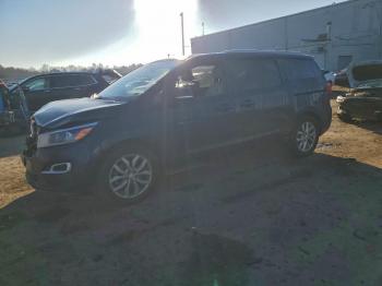  Salvage Kia Sedona