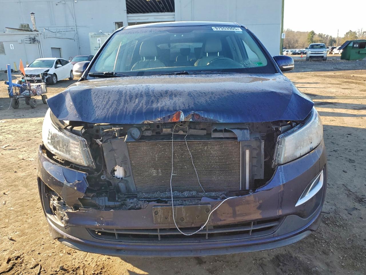 Kia Sedona Lx Image 2