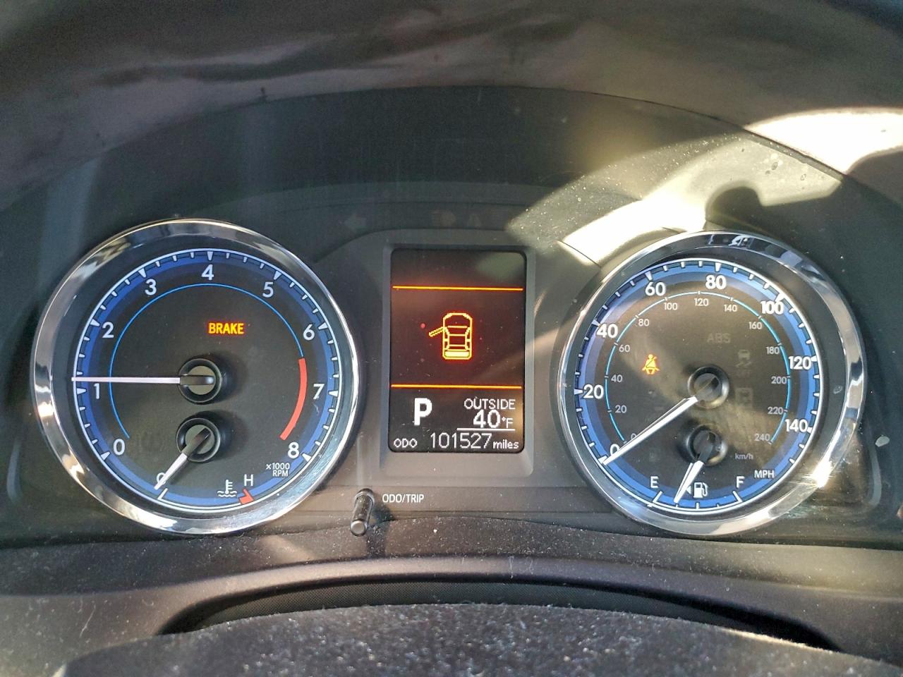 Toyota Corolla L Image 5