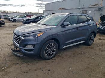  Salvage Hyundai TUCSON